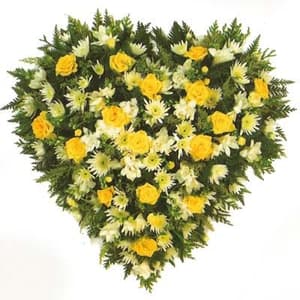 Yellow Roses n Gerbera Heart Bouquet